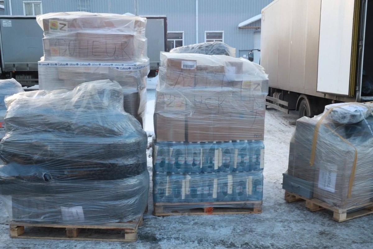 Андрей Травников: Более 450 фур с гумпомощью отправились из Новосибирской области на передовую в 2025 году