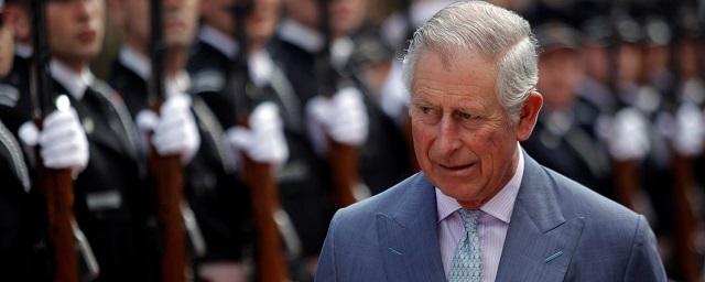В Букингемском дворце подтвердили, что принц Чарльз заразился COVID-19