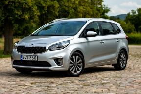 Самый доступный 7-местный вэн: Kia Carens из Индии начали завозить в РФ от 2,36 млн рублей