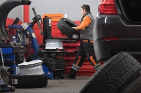 Эксперт рассказал о последствиях езды на летней резине после 1 декабря