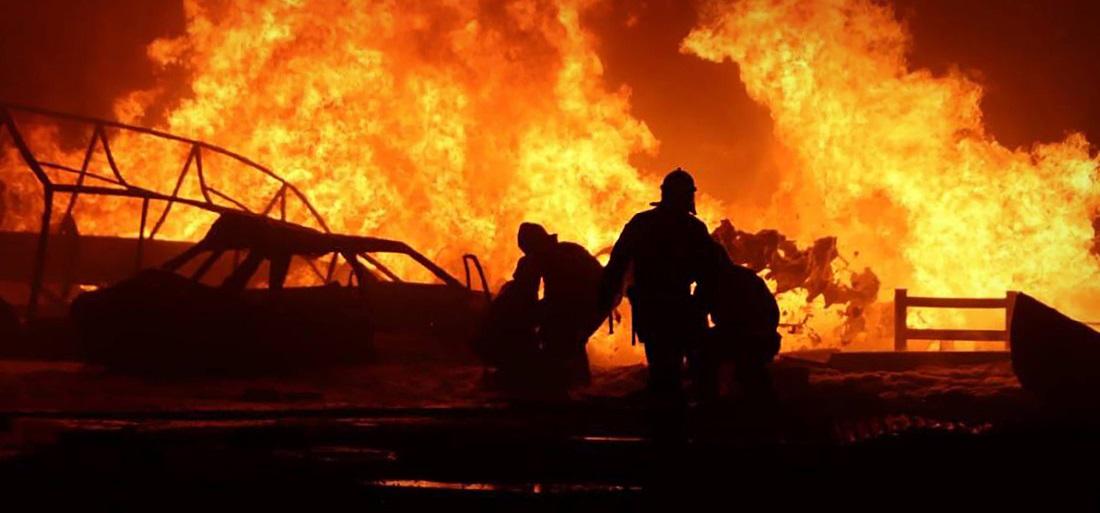 Глава администрации Харькова сообщил о пожаре, произошедшем в результате возгорания топлива на АЗС