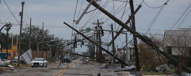 Ураган «Лаура» унес жизни 6 американцев в Луизиане