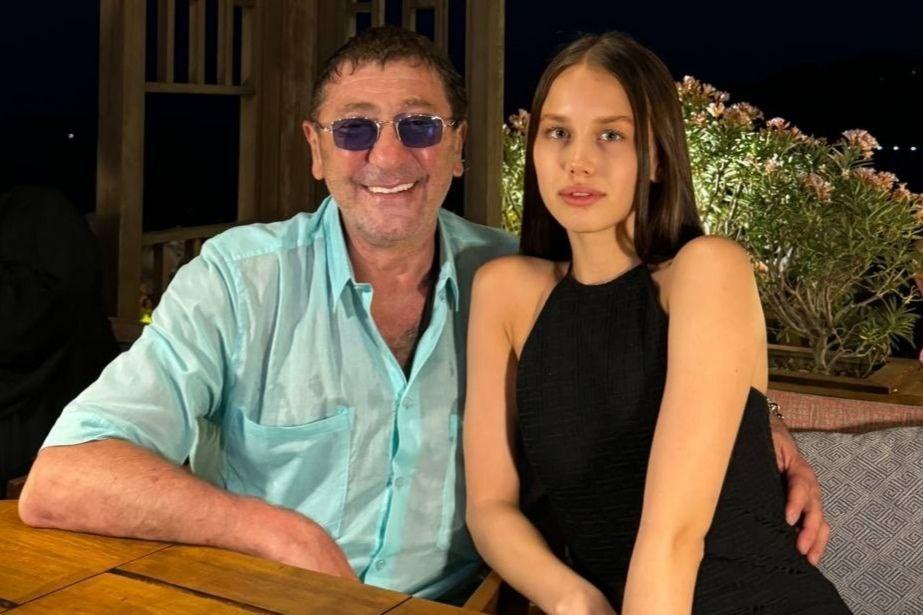 «У Григория как-то не пошло дело...» 19-летняя невеста Лепса высказалась об интиме с 62-летним женихом