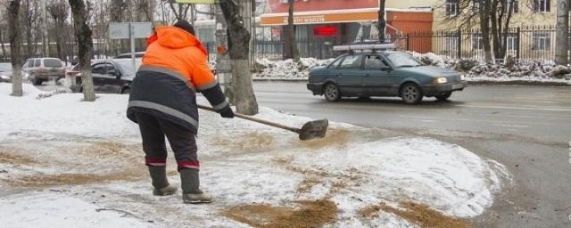 В Смоленске установят знаки, запрещающие стоянку транспорта во время уборки снега