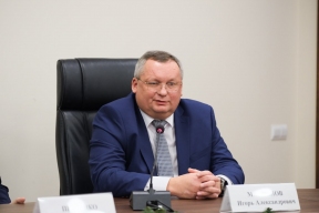 «Благодарю вас за добросовестный труд и преданность делу»: председатель Думы Астраханской области Игорь Мартынов поздравил работников торговли с профессиональным праздником