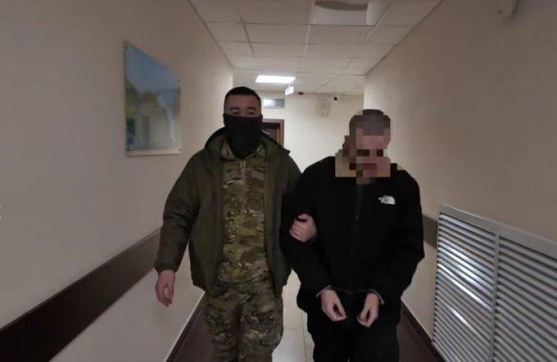 Житель Керчи передал Украине сведения о Крымском мосте и нефтебазе в Феодосии