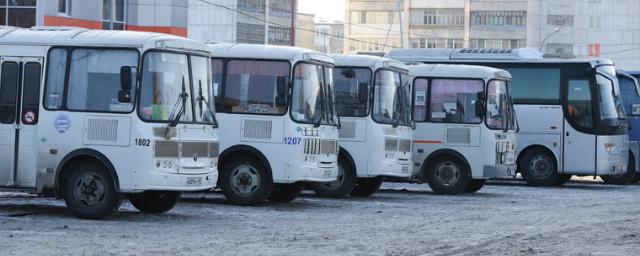 Российским водителям автобусов и фур ограничат рабочий день