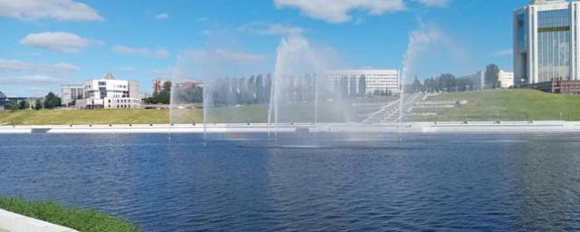 В Чебоксарах с 1 июля будет работать большой фонтан у Дома правительства