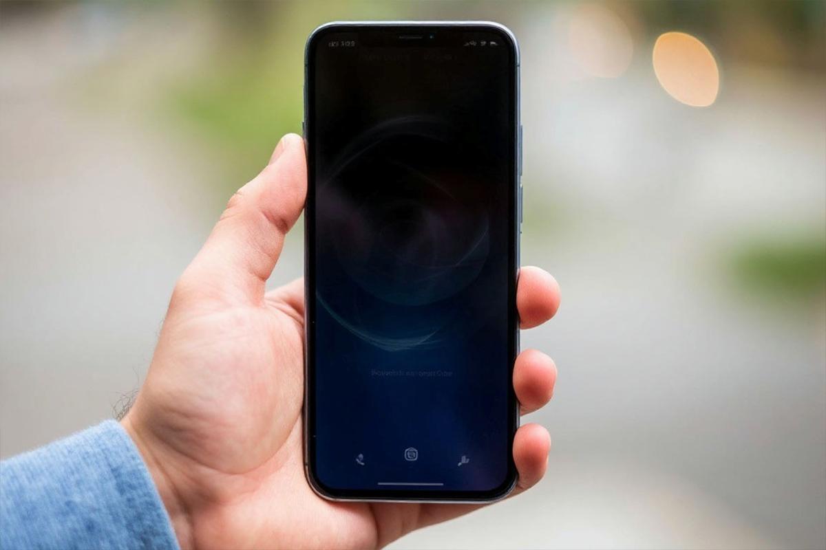 Обратного звонка не будет: банки нашли способ обходить закон о запрете спама, пока депутаты ищут новые лазейки