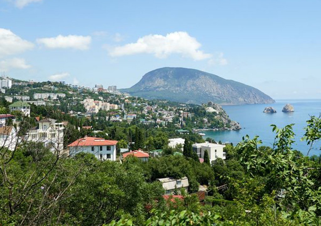 Минэкомразвития опровергло заявление Зеленского об отсутствии туризма в Крыму