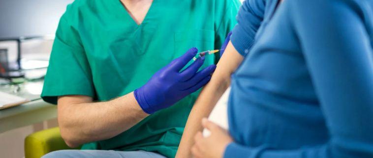 В Швейцарии 76 человек умерли после прививок вакцинами Moderna и Pfizer/BioNTech