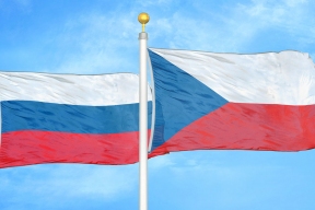 Правительство Чехии отозвало своего посла из России