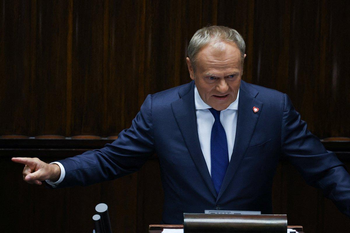 Туск официально заявил о факте вторжения беспилотников в воздушное пространство Польши