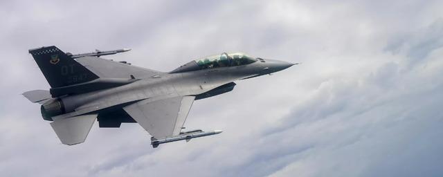 Глава МИД Чехии Липавский заявил, что вероятные поставки F-16 не связаны с контрнаступлением ВСУ