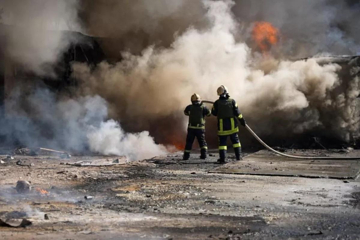 15 пикапов для вывоза тел: ракетный удар по ресторану в Балаклее уничтожил инструкторов НАТО