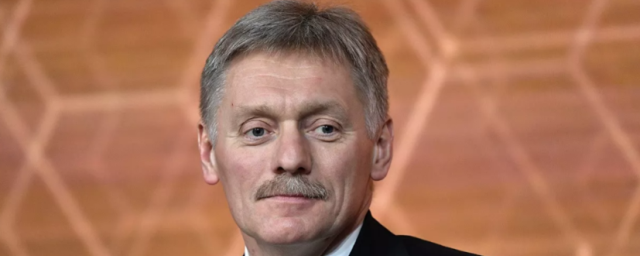 Песков надеется, что пример Путина побудит россиян вакцинироваться