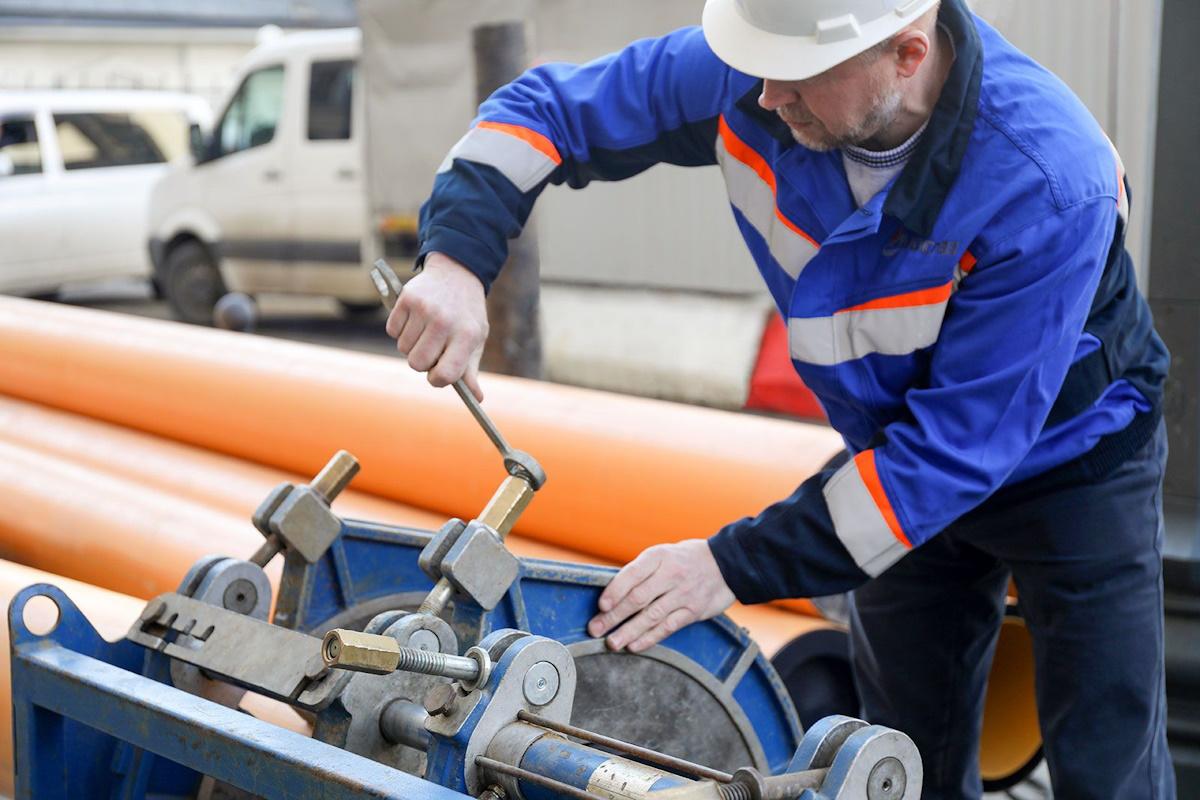 В Молжаниновском районе Москвы «Мосгаз» строит газопровод с применением современных технологий
