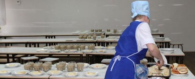 Высокий риск отравиться: в школах Марий Эл детей кормили небезопасной продукцией