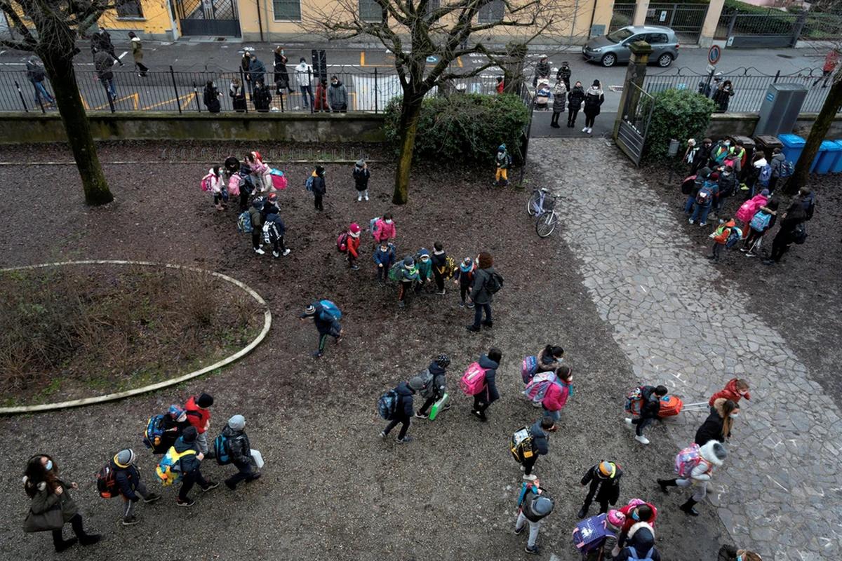 24 ребёнка потеряли сознание в школе под Варшавой