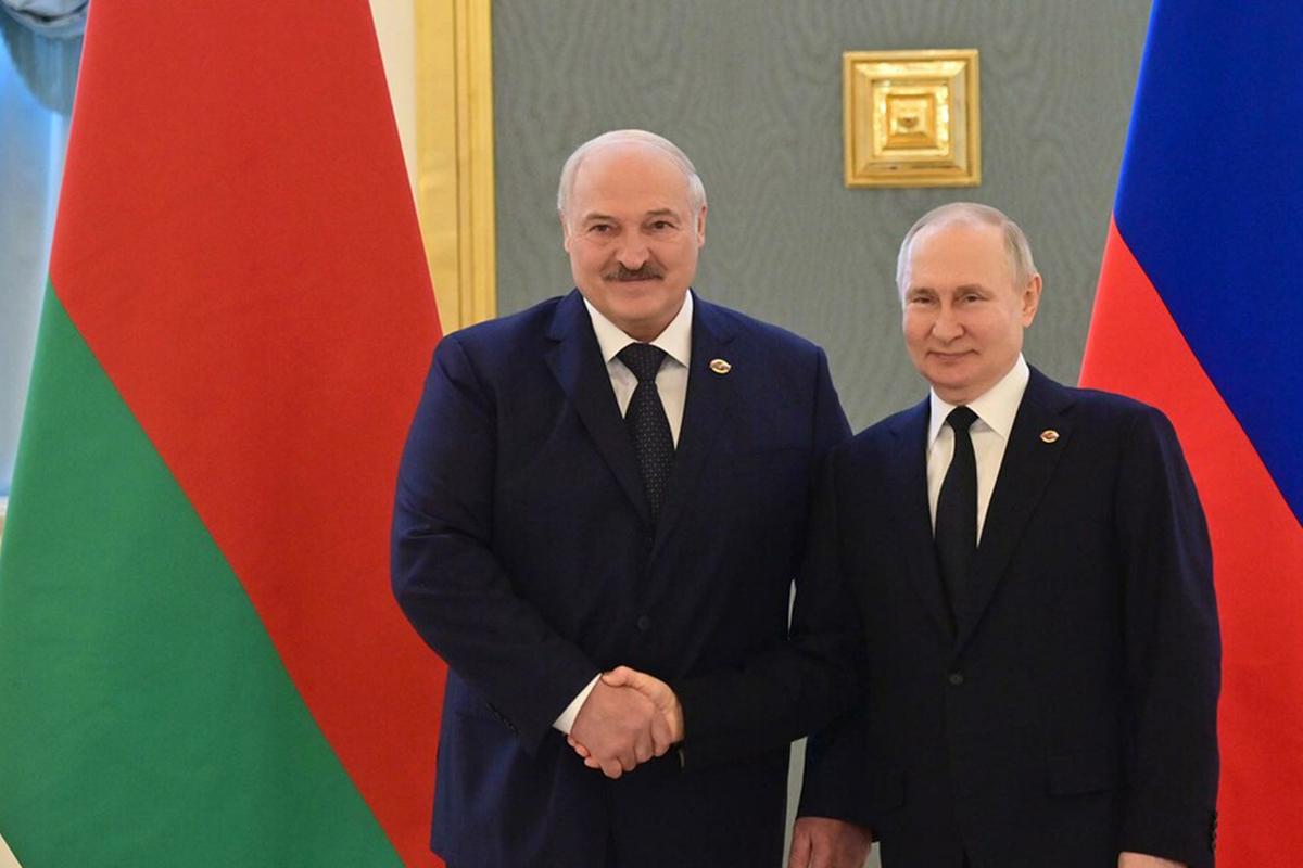 Лукашенко заявил, что Путин ответил отказом на предложение ударить по Банковой