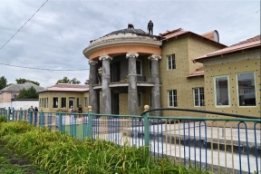 Губернатор Андрей Травников контролирует ход ремонта учреждений образования региона к началу учебного года