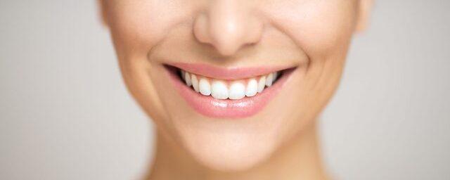 Стоматолог Кисельникова развеяла шесть мифов о здоровье зубов