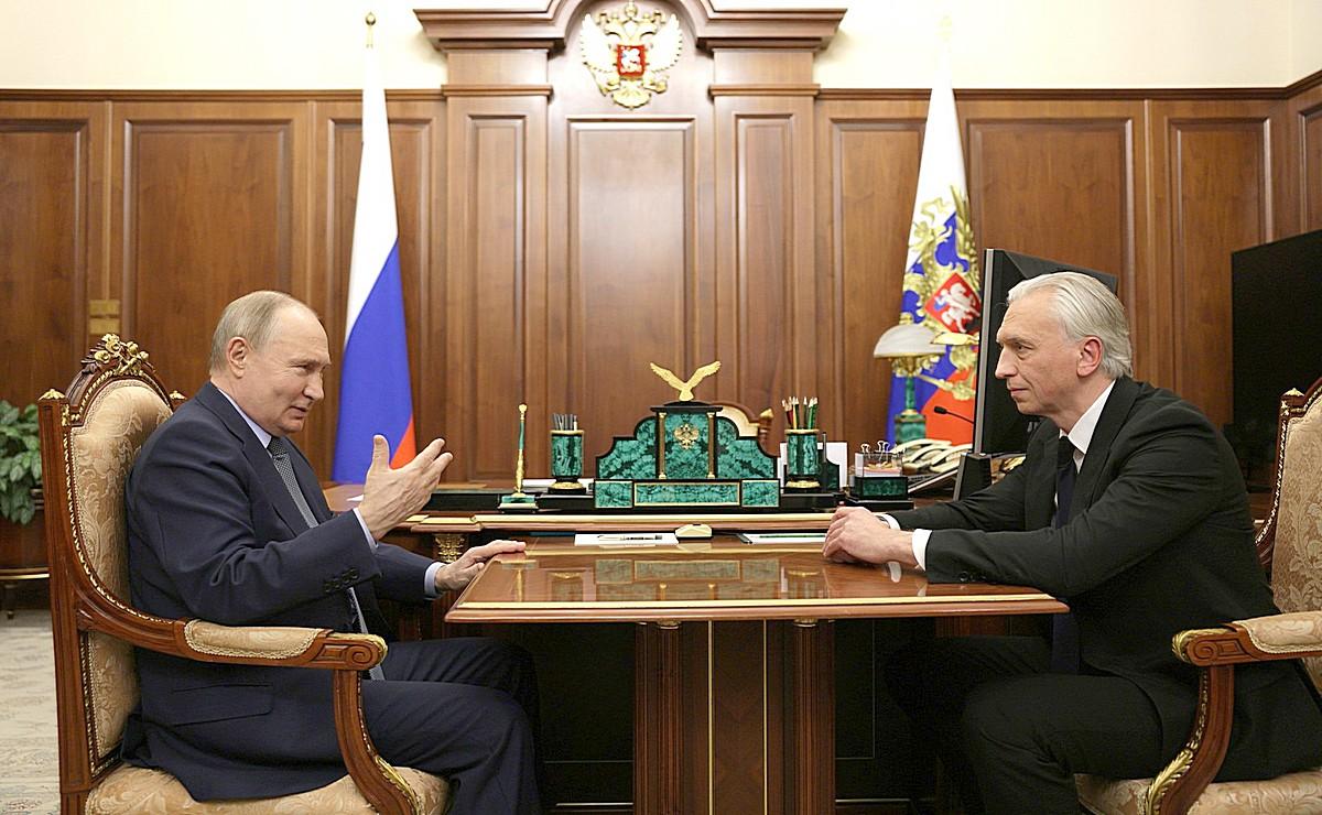 Время лёгкой нефти прошло: Путин получил доклад от главного нефтяника. Как жить дальше?