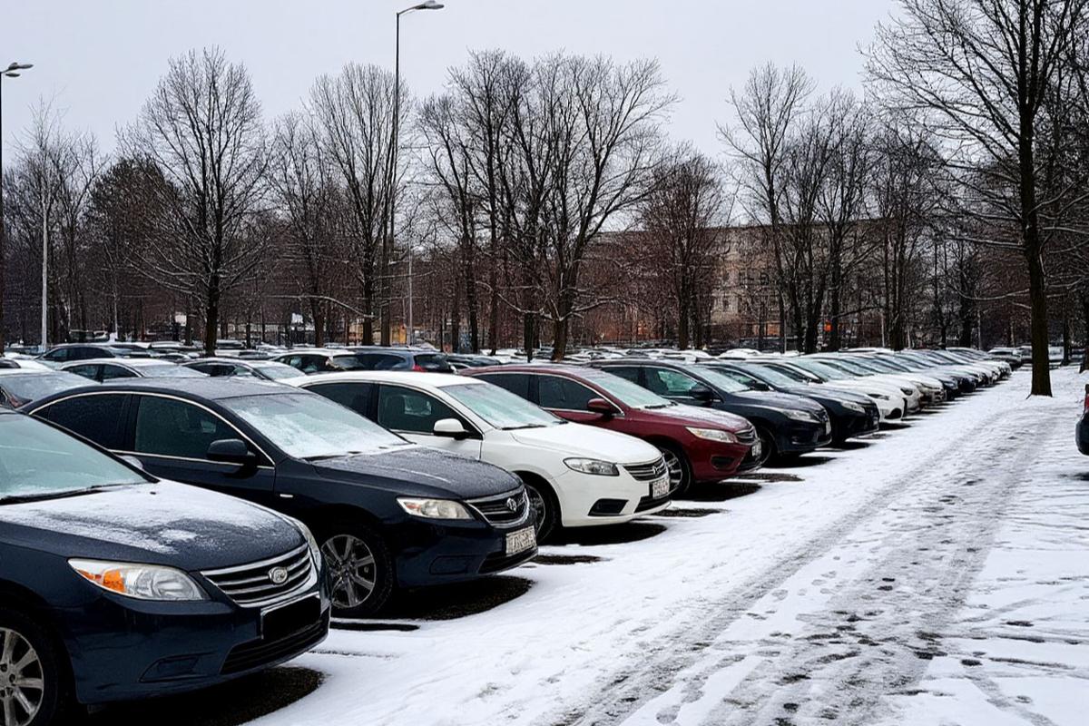 На российском первичном авторынке доля прошлогодних авто составила 46,5%