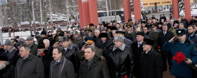 В Ярославле в День защитника Отечества состоялся памятный митинг