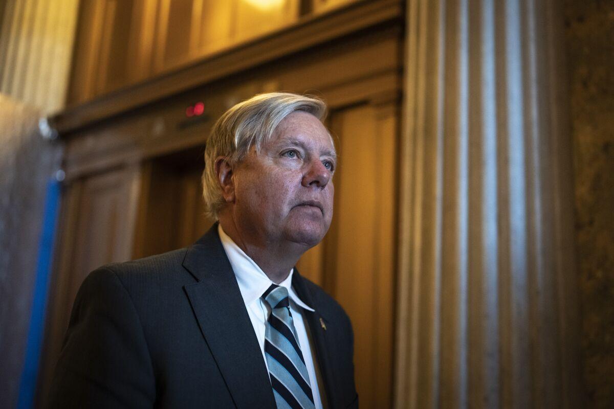 Грэм надеется, что США вместе с Европой введут новые санкции против России к саммиту G7