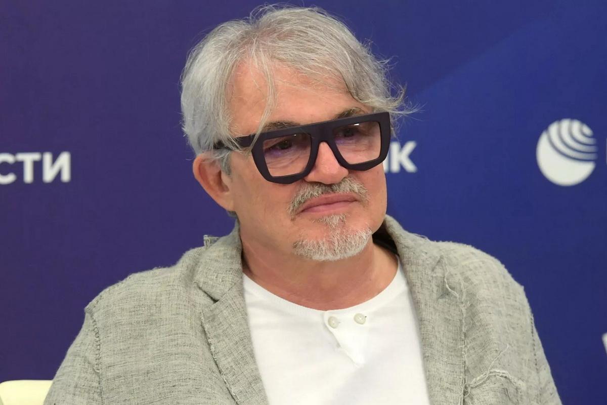 У Дзюбы было жестче? Похожий на Диброва мужчина устроил публичную мастурбацию в Москве