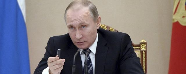 Путин распорядился уволить четырех генералов МЧС и МВД