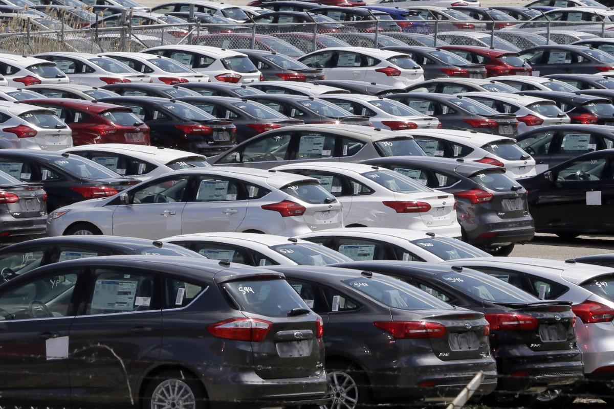 В России снижается средняя стоимость машин с пробегом