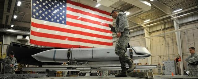 Генсек НАТО Столтенберг: Ядерное оружие США может быть размещено восточнее Германии