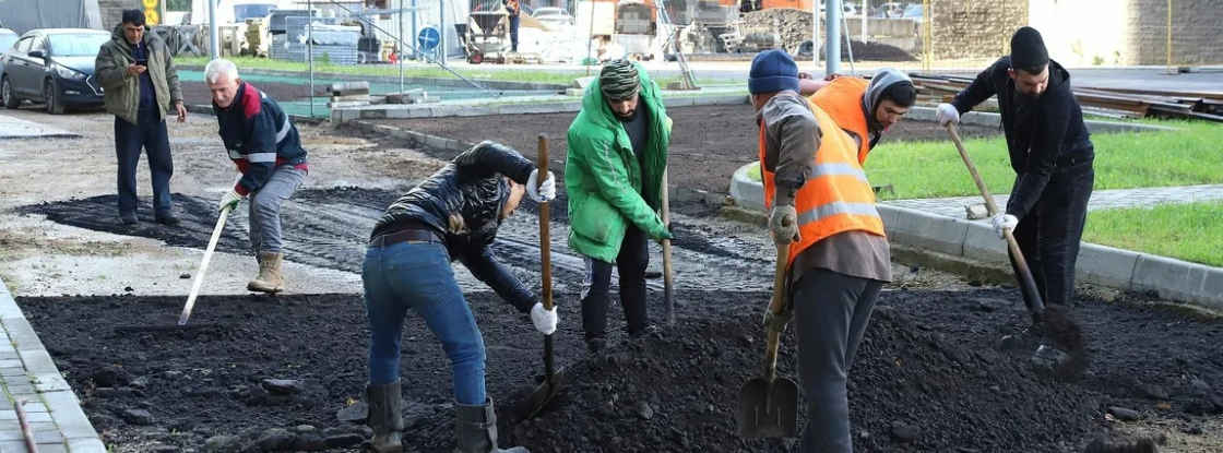 В красногорском ЖК «Спасский мост» завершается благоустройство территории