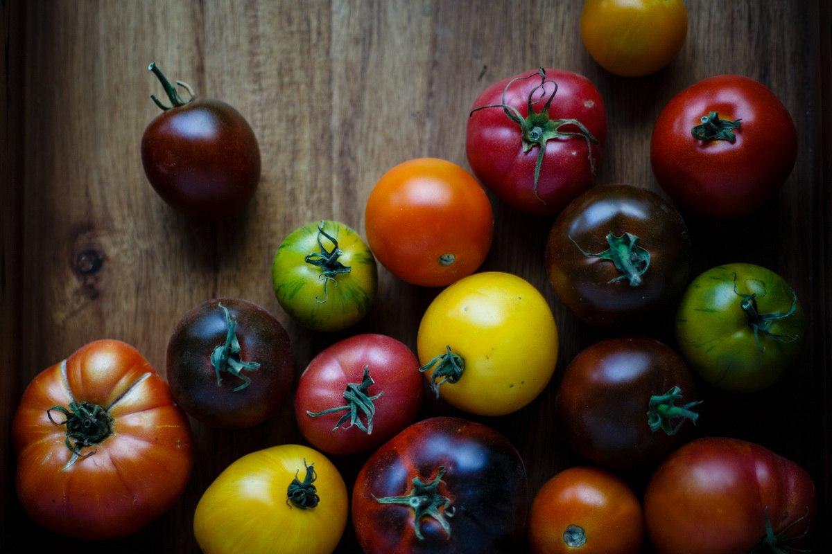 Уникальные полезные свойства помидоров зависят от цвета томатов