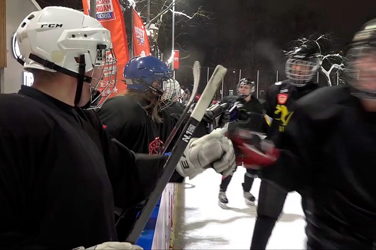 Любительские хоккейные команды Городского округа Пушкинский разыграли «ОливьеCup» в Центральном парке культуры и отдыха