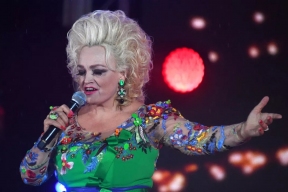 Аншлаг и народный хоровод: Кадышева собрала полную «Сибирь-Арену» в Новосибирске