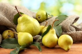 Scientists have found a link between pears and a reduced risk of cancer