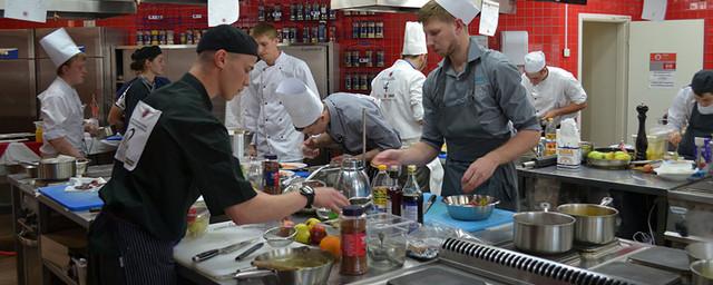 В Нижнем Новгороде поваров и официантов обяжут пройти профквалификацию