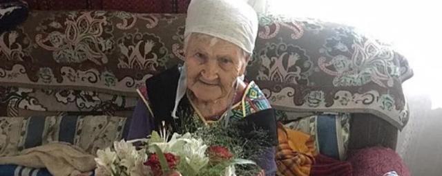 На Ставрополье 103-летняя пенсионерка проголосовала по поправкам в Конституцию