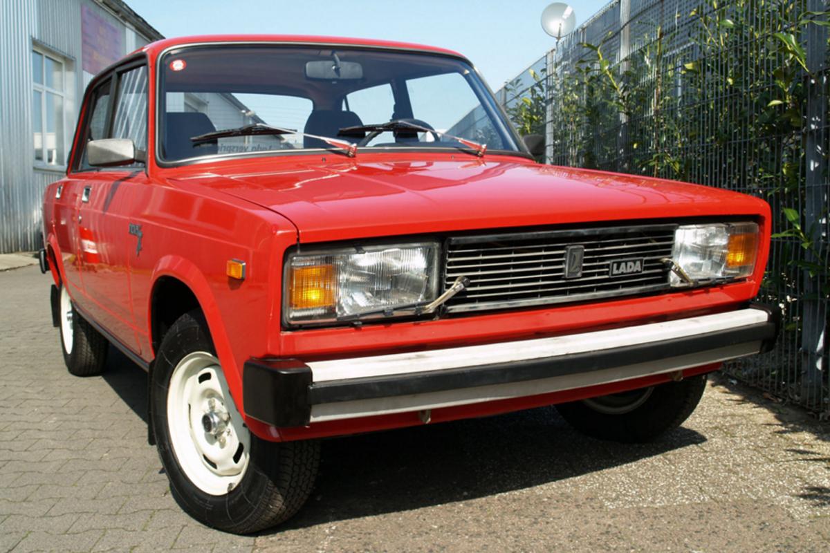 «Нива» и ВАЗ-2105 вошли в рейтинг наиболее долгоживущих моделей