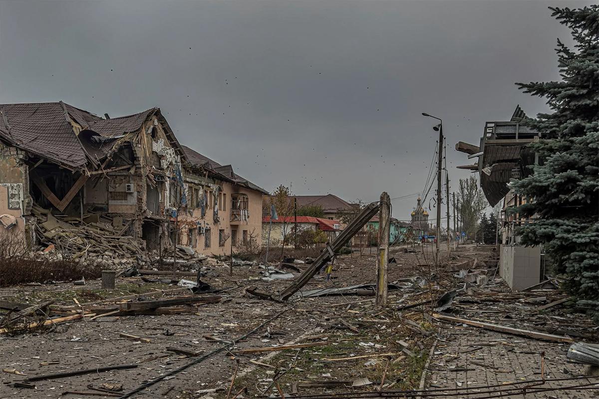 Жители Курахово рассказали, как мэр платил наемникам за обстрелы