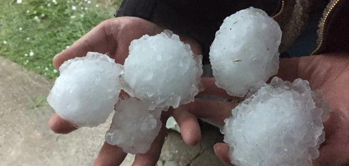 Large hail in Spain killed a 1.5-year-old girl and injured 50 people