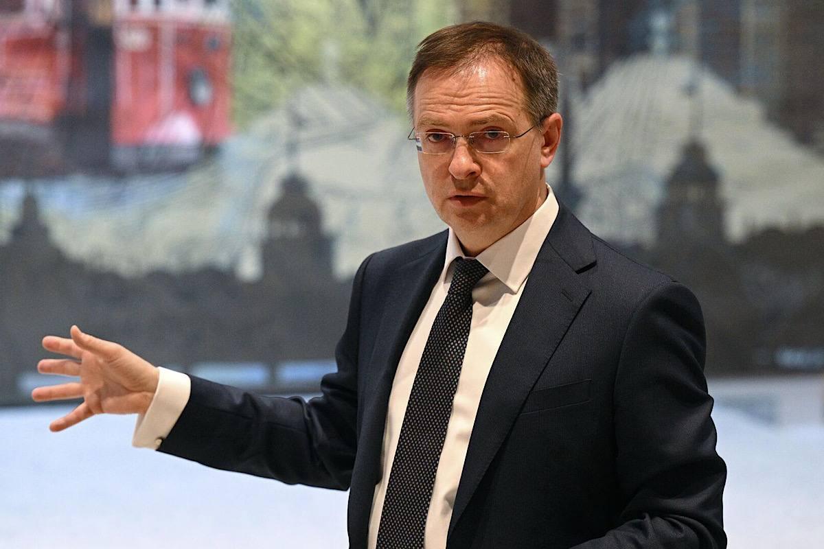 Кремль требует установить источник угроз главе российской делегации на переговорах