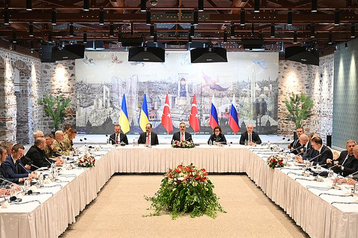 С позиции силы: чем обернутся для мира прошедшие в Стамбуле переговоры России и Украины