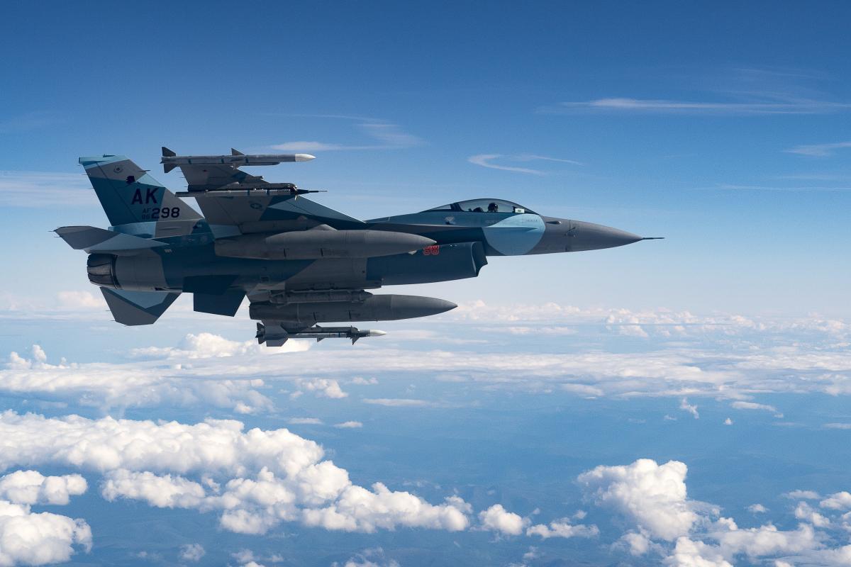 Дания планирует продать часть F-16 Аргентине
