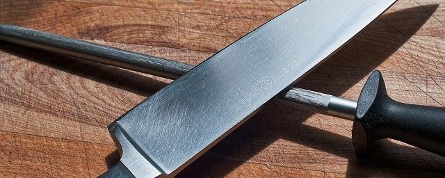 Ученые открыли новый метод обработки древесины, который позволит производить острые ножи