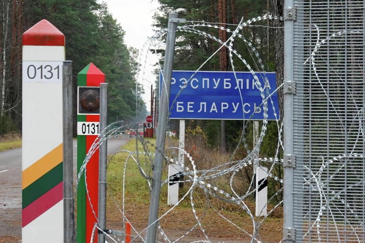 Белоруссия вводит запрет на ввоз некоторых товаров через границу с Литвой