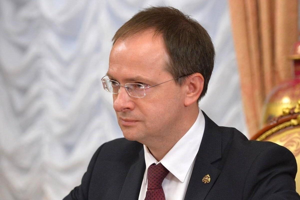 Делегация РФ во главе с Мединским прибыла в Стамбул на переговоры с Киевом